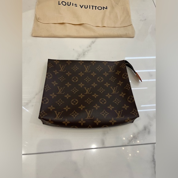 Louis Vuitton Monogram Canvas Poche Toilette - Picture 7 of 13